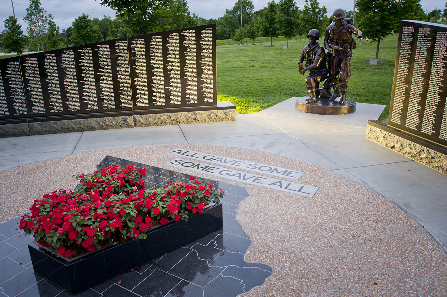 THE MISSOURI VIETNAM VETERANS MEMORIAL